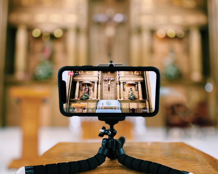 O site e o aplicativo paroquial deve ser uma extensão e um reflexo da Igreja